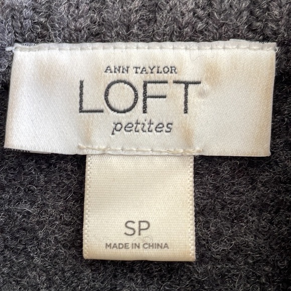 Beautiful Merino Wool sweater - Picture 3 of 4